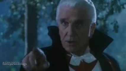 LESLIE NIELSEN DRACULA MORTO  E CONTENTO (2 tempo)