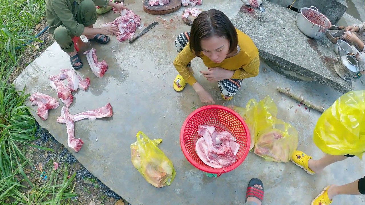 Dividing Meat In The Mountains - Chia Thịt Ở Miền Núi