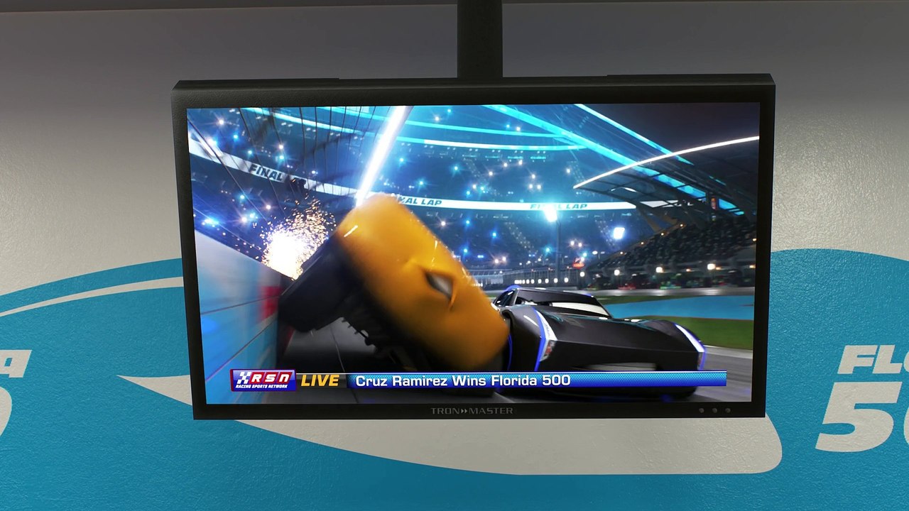 Pixar - Miss Fritter's Racing Skoool (2017) 1080p