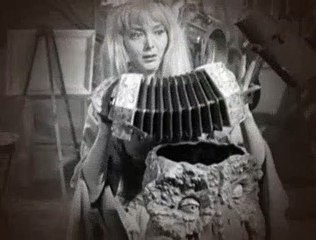 Addams Family S02E30 Ophelias Career