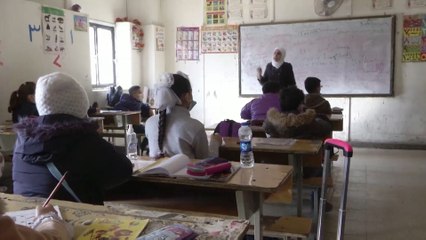 كورونا ترهق كاهل الآباء بالعراق بمصاريف الدروس الخصوصية لأبنائهم