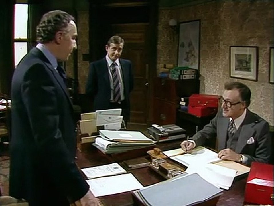 Yes Minister S1 E5 The Writing on the Wall