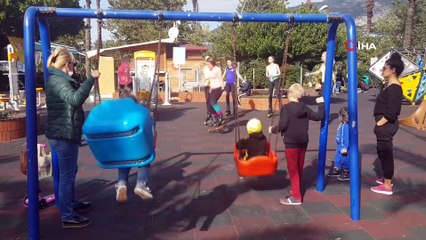 Ruslar zıplayarak stres attı