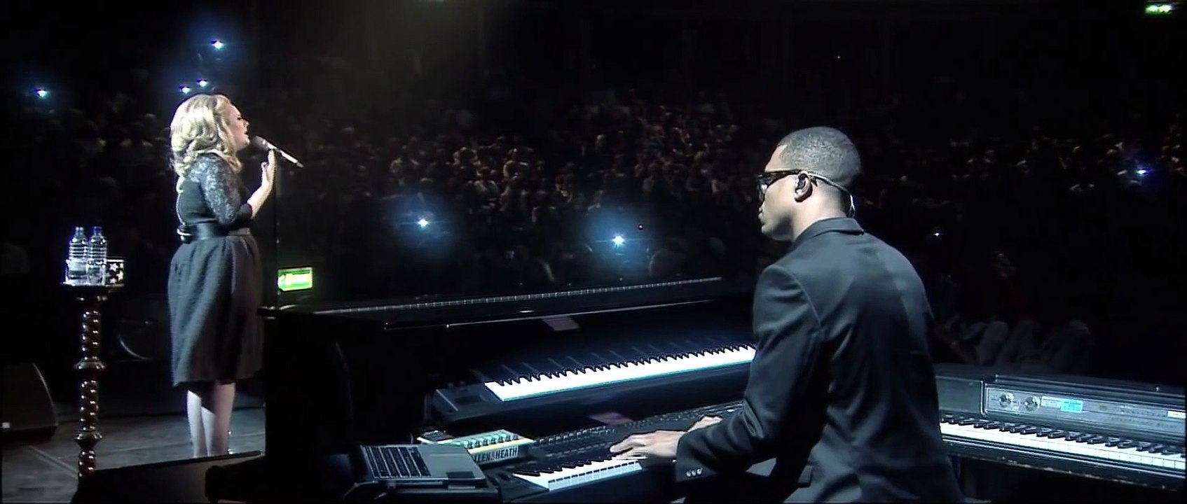 Adele - Someone Like You (Live Royal Albert Hall 2011)