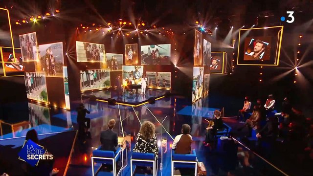 Slimane et Patrick Fiori chantent Riche devant Claudio Capéo dans La boîte à secrets