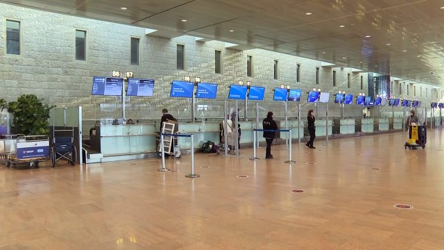 إسرائيل تعلّق الرحلات الجوية الدولية أسبوعاً لكبح كوفيد-19