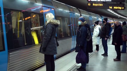 Faced with second wave, lockdown shy Sweden tweaks Covid strategy