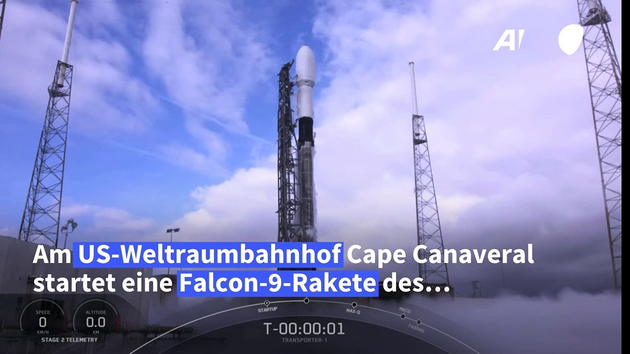 SpaceX bringt Rekordzahl an Satelliten ins All