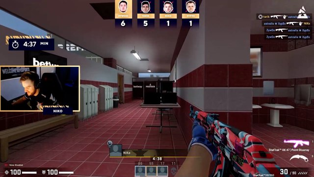 Counter-Strike - Zywoo, Tarik, Niko and Xyp9x frags out with an AK