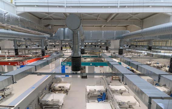 Tertulia de Federico: Los bulos de la izquierda sobre el Zendal mientras callan con el de Valencia