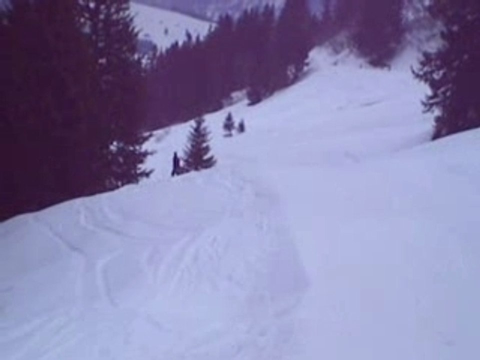 Le snowboard a dévalé la piste...