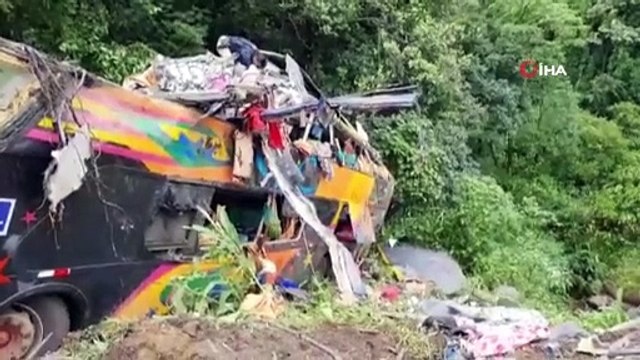 - Brezilya’da otobüs kazası: 21 ölü, 33 yaralı
