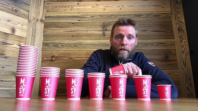 Le gérant d'un magasin de location de ski à Tignes nous explique l'état de ses comptes d'une façon limpide