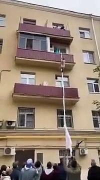 Un amant pense échapper au mari mais ce n'est pas gagné