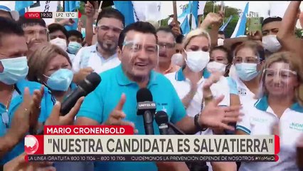 Cronenbold y Jhonny denuncian guerra sucia por cartel en el que aparecen juntos