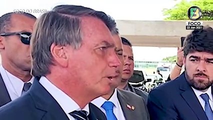 Bolsonaro: ' insumos para a CoronaVac chegam nos próximos dias'