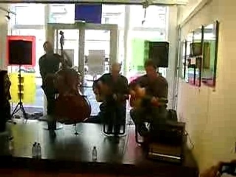 LES POMMES DE MA DOUCHE : SHOWCASE A BLOIS