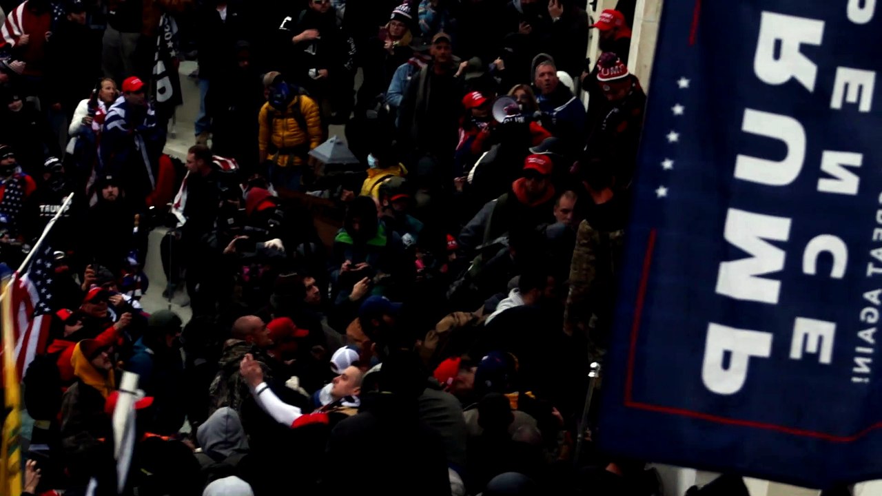 Capitol Building Live Footage On Jan 6 2021