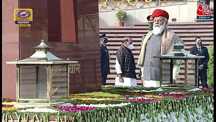 PM pays tribute at National War Memorial on Republic Day