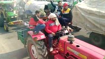 Watch: Protesting farmers' tractor rally enters Delhi