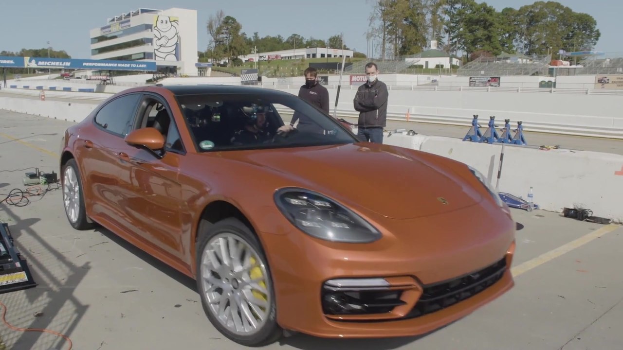 2021 Porsche Panamera Turbo S - Rekordrunde auf der Road Atlanta