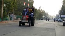 शाजापुर- कांग्रेस द्वारा किसानों के समर्थन में ट्रैक्टर यात्रा निकाली गई