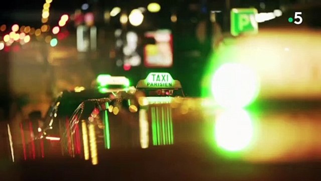 Découvrez le début de « C ce soir », la nouvelle émission quotidienne présentée par Karim Rissouli hier soir sur France 5 - VIDEO