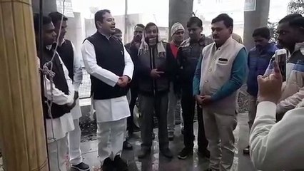 स्मृति पार्क में ध्वजारोहण कार्यक्रम बहुत भव्य तरीक़े से सम्पन्न किया गया