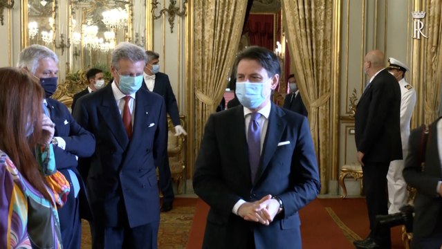 Conte presenta su dimisión al presidente de Italia, que abre ronda de consultas
