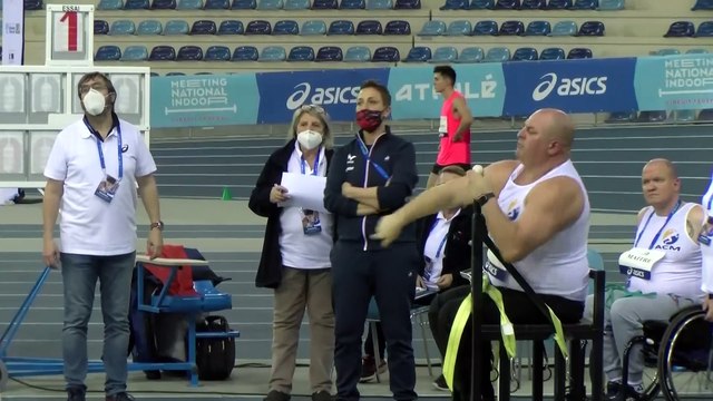 Laurence Manfredi coach des lanceurs paralympiques à Miramas