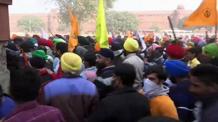 Индийские фермеры протестуют в центре Дели