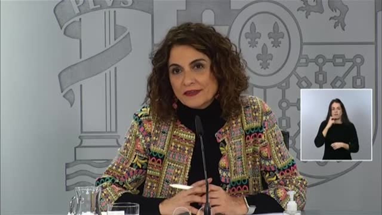 Montero: "La pretensión del Gobierno es proteger a las empresas estratégicas para evitar que caigan en manos extranjeras"
