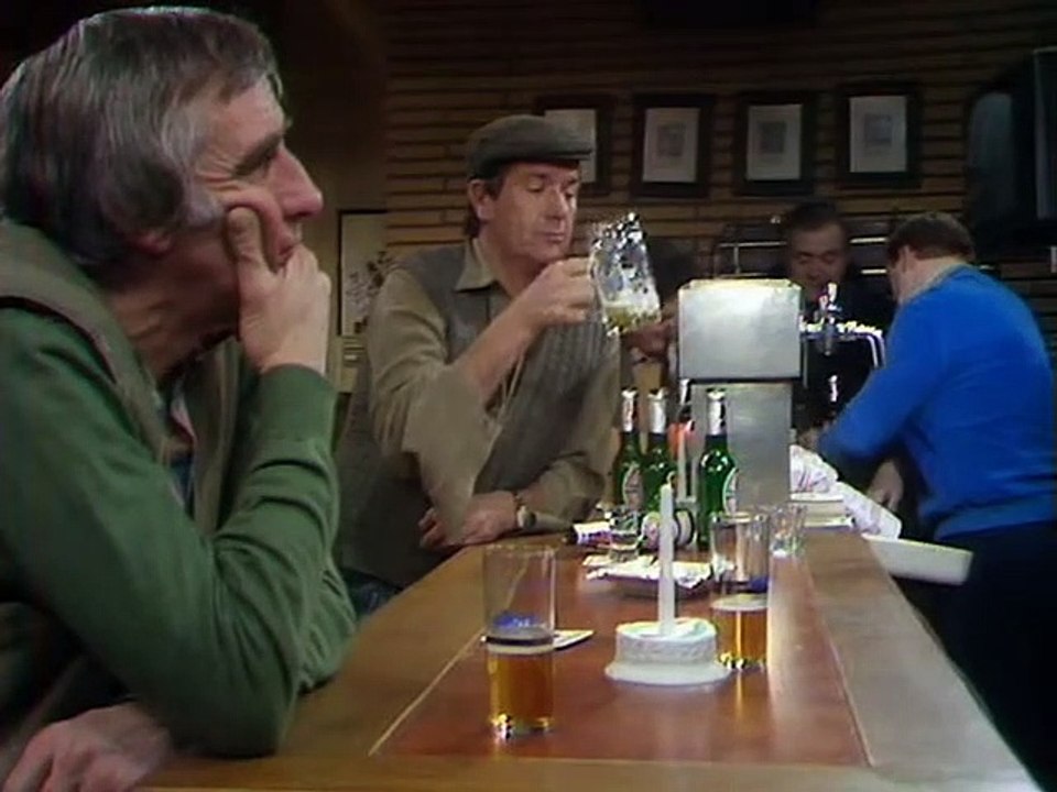 Auf Wiedersehen Pet S01E09 The Alien