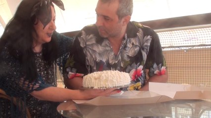 Επι της ονομαστικης σας εορτης - cake in the face