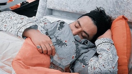 Bigg Boss 14; Jasmin के आने की आहट में Aly Goni ने किया ये: Jasly फैंस होंगे खुश | FilmiBeat
