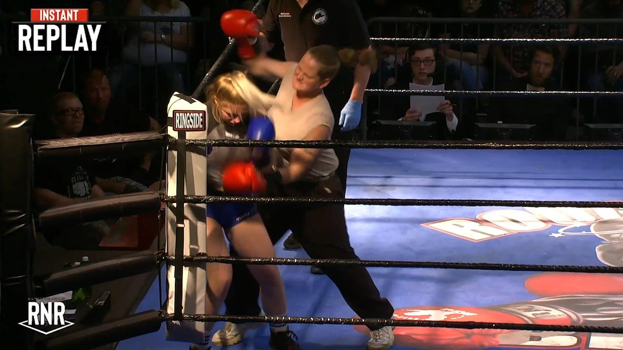 Cassandra Thorne vs Saphyre