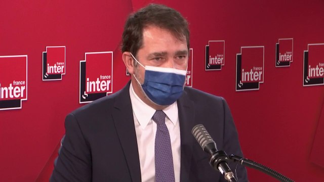 On ne peut pas stigmatiser, à travers le voile, une religion (Christophe Castaner)