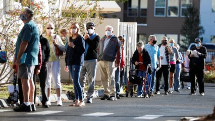 Quand La police confond des retraités attendant de se faire vacciner avec une rave illégale