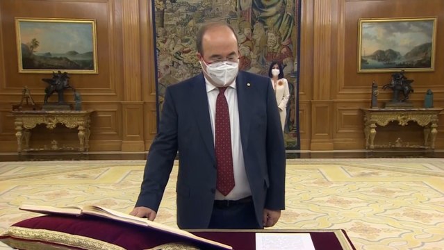 Darias e Iceta prometen sus nuevos cargos ante el Rey