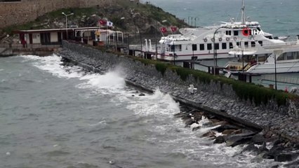 - Fırtına ve yağmur Kuşadası’nda etkili oldu