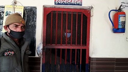 सोशल मीडिया पर अवैध हथियार डालने वाला बदमाश गिरफ्तार