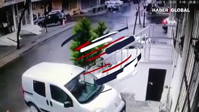 Ölümden kurtuldukları anlar saniye saniye kamerada
