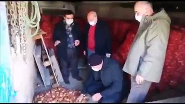 Kuru soğan üreticileri: Geçmiş yıllarda depolarımıza baskın yapıp bizi 'terörist' ilan edenler, şimdi nerede?