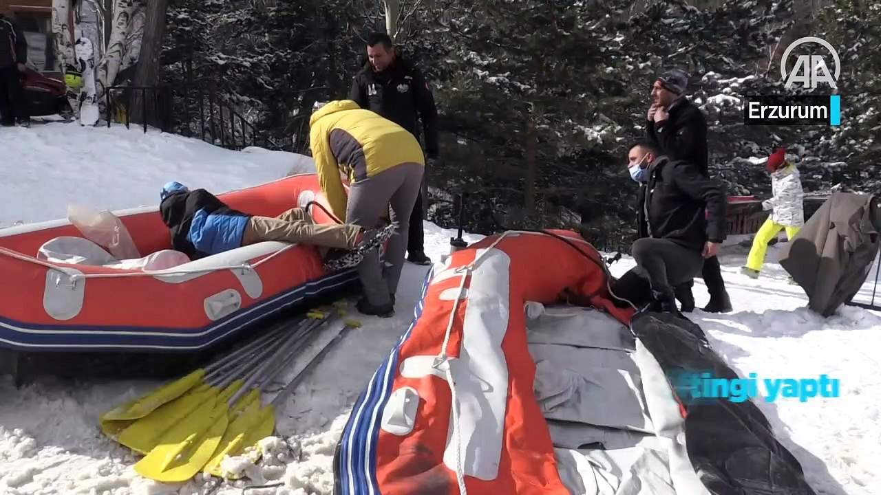 Off-road tutkunları Palandöken'de kar raftingi yaptı