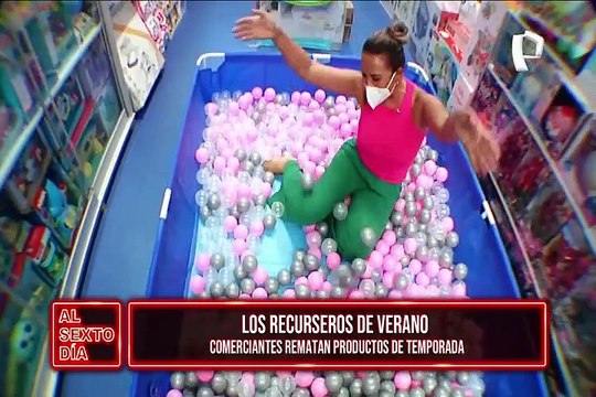 Los 'recurseros' del verano: comerciantes rematan productos de temporada