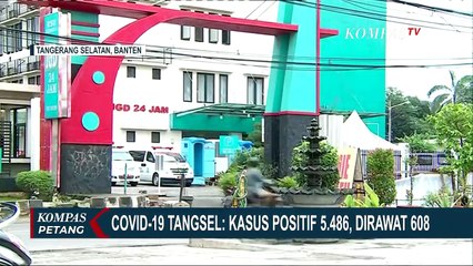 Tenaga Kesehatan di Jakarta Timur Divaksin Covid-19