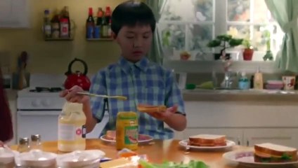 Fresh Off The Boat - S 03 E 14 - The Gloves Are Off