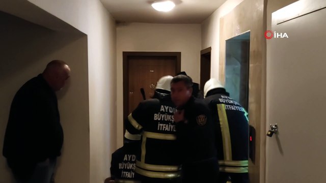 Elektrik kontağından çıkan yangın paniğe neden oldu