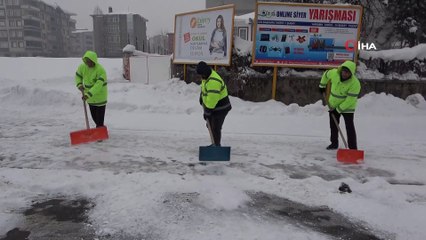 Muş’ta 24 köy yolu ulaşıma kapandı