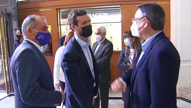 El CIS mantiene al PSOE en cabeza pero PP, Vox y Cs superan al gobierno